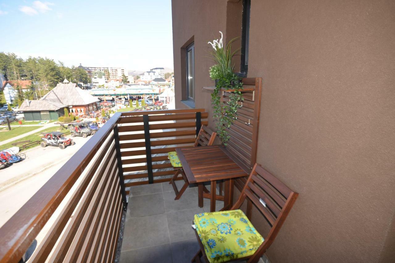 Raj Apartment ซลาตีบอร์ ภายนอก รูปภาพ