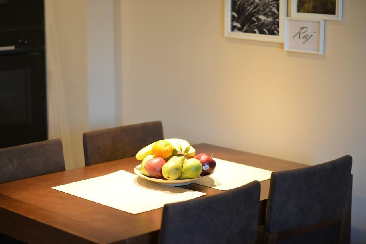 Raj Apartment ซลาตีบอร์ ภายนอก รูปภาพ