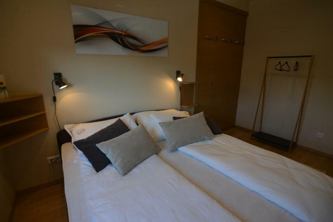 Raj Apartment ซลาตีบอร์ ภายนอก รูปภาพ